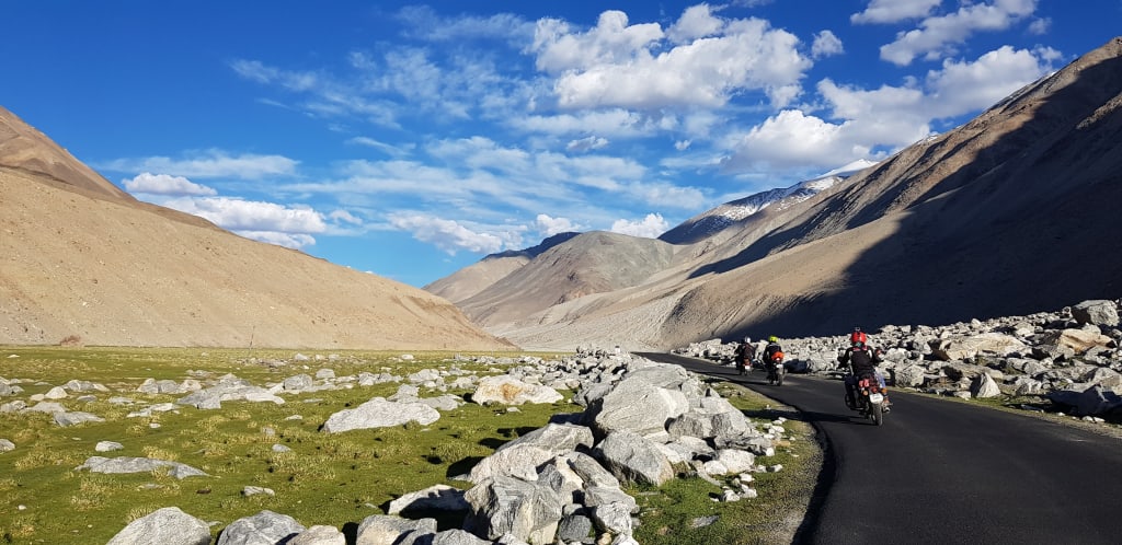 Delhi to Leh Distance